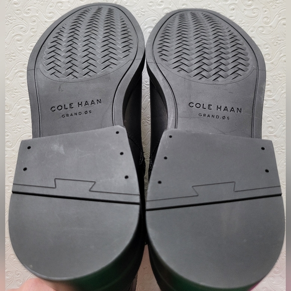 Cole Haan Black Hampshire Leather Ankle Boots women's sz 7.5 - Picture 11 of 12